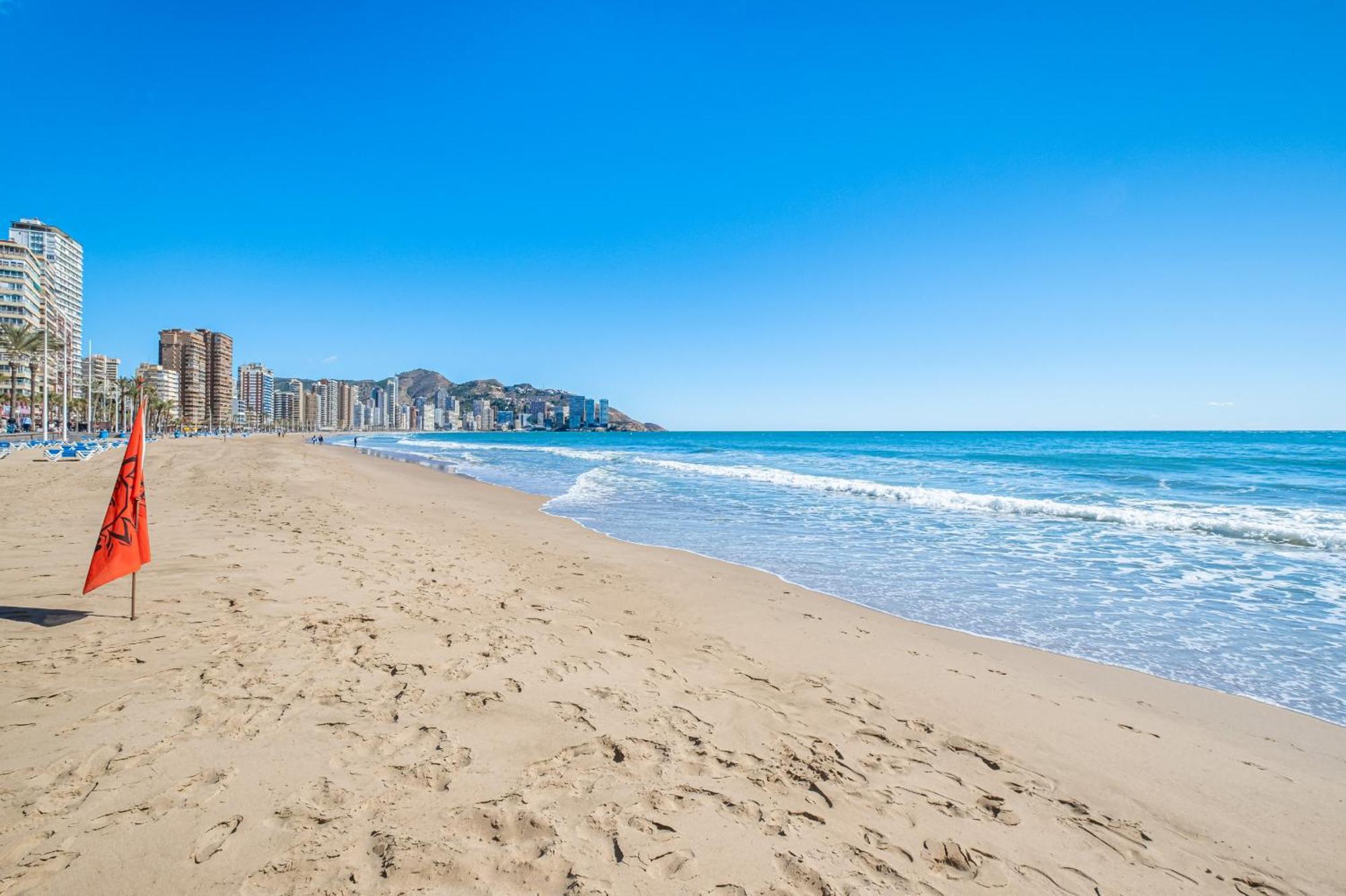 Apartamentos El Castell Benidorm Old-Town Exterior photo