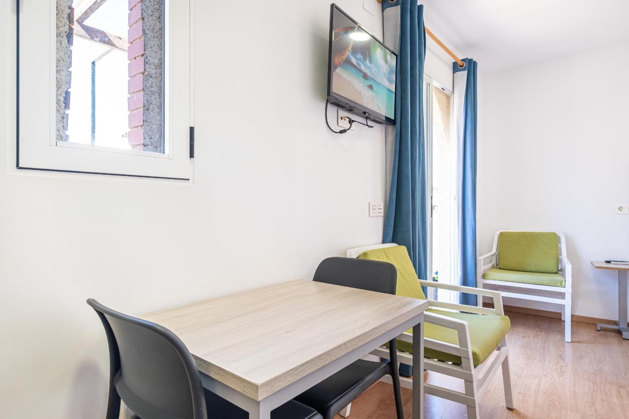 Apartamentos El Castell Benidorm Old-Town Room photo